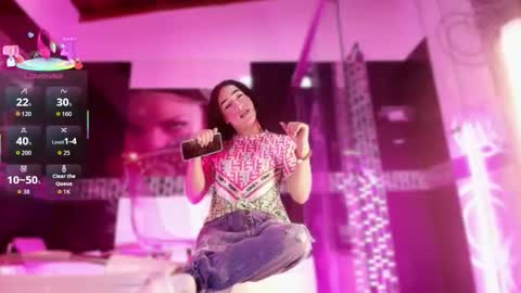 Small Hot19 online show from 3, 2, 2026