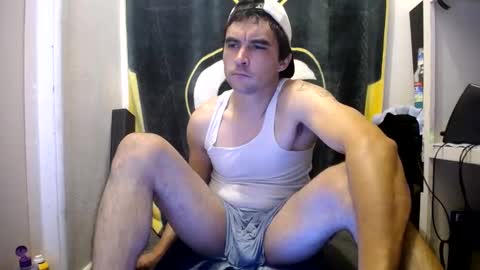 Snapshot of small_wood21 chatting on 3, 12, 2024 small wood21 online show from 3, 12, 2024