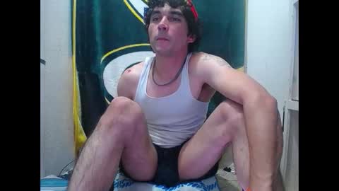 Snapshot of small_wood21 chatting on 21, 12, 2025 small wood21 online show from 21, 12, 2025