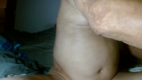 Snapshot of smallmalelass chatting on 5, 1, 2025 smallmalelass online show from 5, 1, 2025