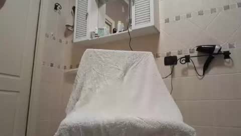 smallone8825 online show from 21, 12, 2025