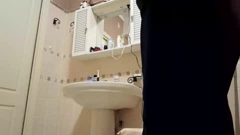 smallone8825 online show from 12, 4, 2026