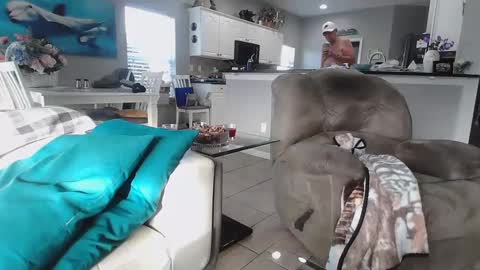 Daddy online show from 14, 1, 2025