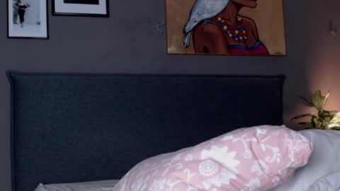 Anna no bbbbybybbabebyy just Anna. And dont call me mom please. online show from 3, 11, 2025