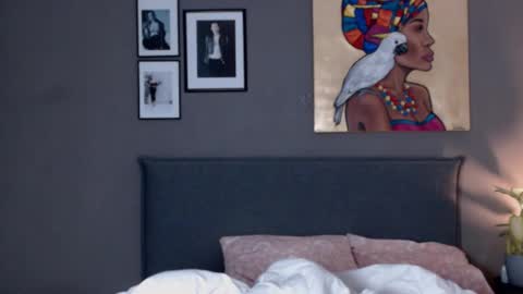 Anna no bbbbybybbabebyy just Anna. And dont call me mom please. online show from 2, 12, 2025