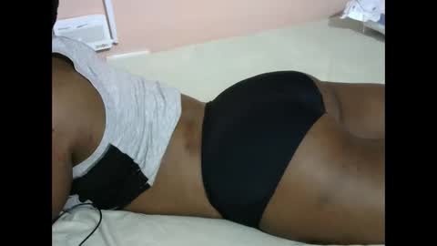 Snapshot of smart_lilly chatting on 29, 10, 2025 smart_lilly online show from 29, 10, 2025