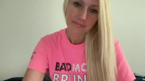 Snapshot of smexxii93 chatting on 3, 7, 2026 smexxii93 online show from 3, 7, 2026