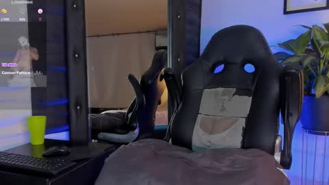 Snapshot of smiith_jade chatting on 25, 10, 2025 Jade Smiith online show from 25, 10, 2025