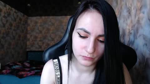 smile_cute_fox online show from 16, 5, 2026