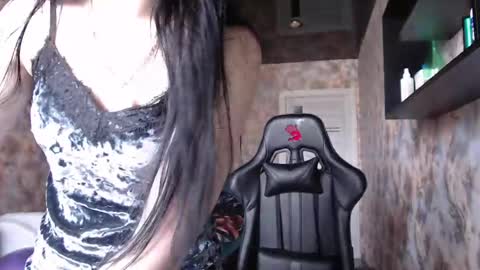 smile_cute_fox online show from 31, 5, 2026