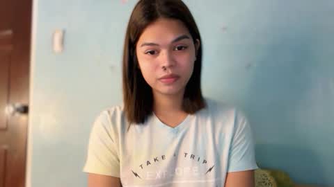 Snapshot of smile_sunshinex chatting on 18, 11, 2025 call me sunshine online show from 18, 11, 2025