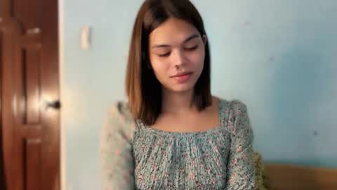 Snapshot of smile_sunshinex chatting on 26, 11, 2025 call me sunshine online show from 26, 11, 2025