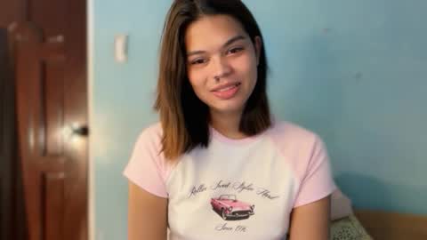 Snapshot of smile_sunshinex chatting on 2, 12, 2025 call me sunshine online show from 2, 12, 2025