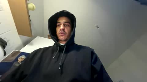 Snapshot of smilemorezzz chatting on 21, 12, 2025 smilemorezzz online show from 21, 12, 2025