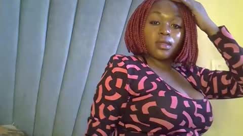 Snapshot of smiley_berry chatting on 12, 9, 2025 smiley_berry online show from 12, 9, 2025