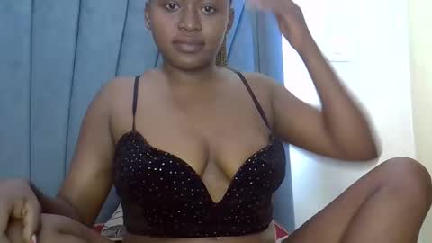 Snapshot of smiley_berry chatting on 29, 9, 2025 smiley_berry online show from 29, 9, 2025