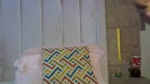 Snapshot of smiley_berry chatting on 18, 10, 2025 smiley_berry online show from 18, 10, 2025