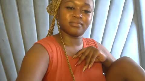 Snapshot of smiley_berry chatting on 17, 11, 2025 smiley_berry online show from 17, 11, 2025