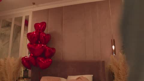 Mia online show from 22, 2, 2026