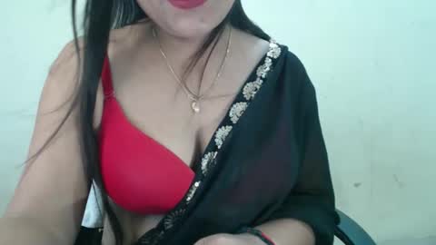 Snapshot of smiley_queen99 chatting on 3, 5, 2026 smiley online show from 3, 5, 2026