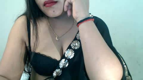 Snapshot of smiley_queen99 chatting on 18, 6, 2026 smiley online show from 18, 6, 2026
