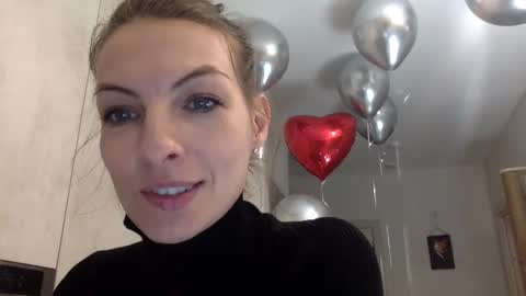 Snapshot of smiling_lexa chatting on 27, 11, 2025 smiling_lexa online show from 27, 11, 2025