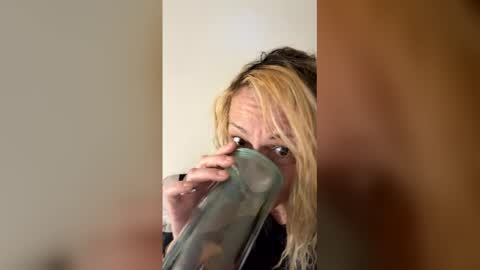 smittenkitten808 online show from 5, 4, 2026