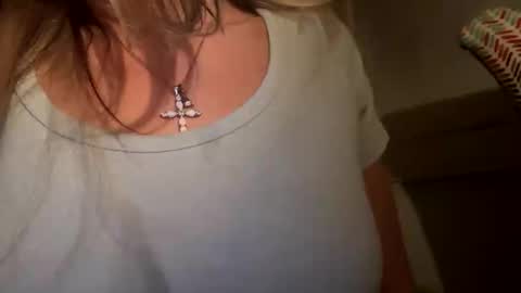 Snapshot of smk0kaahontiis420 chatting on 15, 9, 2025 smk0kaahontiis420 online show from 15, 9, 2025