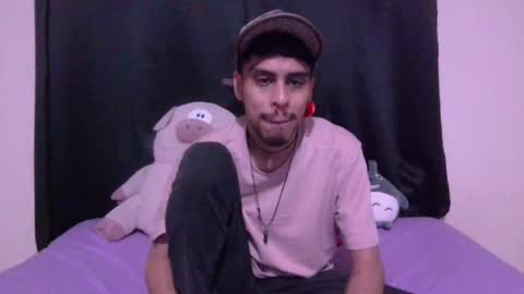 Snapshot of smoker00teddybear chatting on 25, 10, 2025 teddy online show from 25, 10, 2025