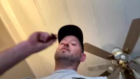 Snapshot of smokeymt420 chatting on 24, 11, 2025 smokeymt420 online show from 24, 11, 2025