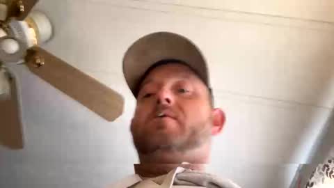 Snapshot of smokeymt420 chatting on 27, 11, 2025 smokeymt420 online show from 27, 11, 2025