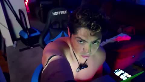 Snapshot of smoothjocknubie chatting on 25, 10, 2025 Myke Jackin online show from 25, 10, 2025