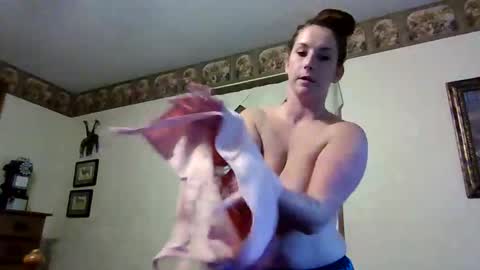 smoothmove1215 online show from 29, 10, 2025