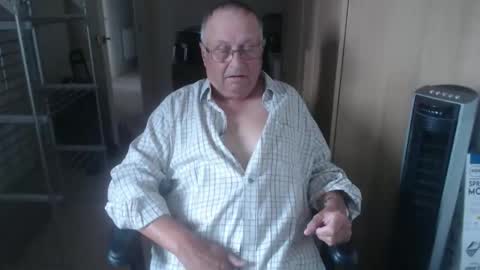 Snapshot of smoothmutton chatting on 1, 10, 2025 smoothmutton online show from 1, 10, 2025