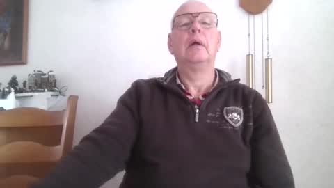 Snapshot of smoothy5460 chatting on 28, 12, 2024 smoothy5460 online show from 28, 12, 2024