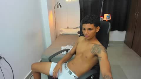 Snapshot of snak_master1 chatting on 7, 11, 2025 snak_master1 online show from 7, 11, 2025