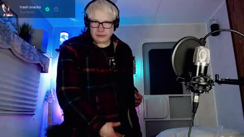 Viiscount  Snarfle Von Snarfenberg online show from 1, 3, 2025