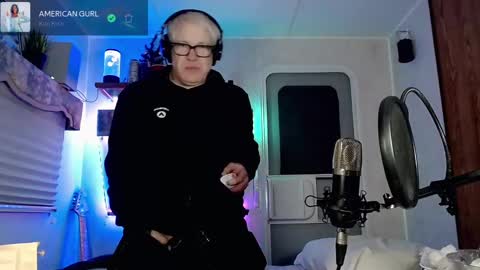 Viiscount  Snarfle Von Snarfenberg online show from 4, 3, 2025