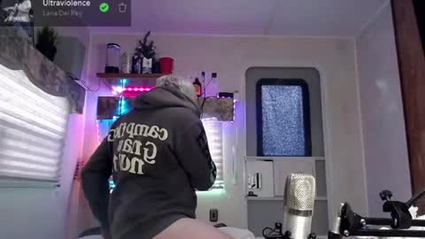 Viiscount  Snarfle Von Snarfenberg online show from 10, 3, 2025