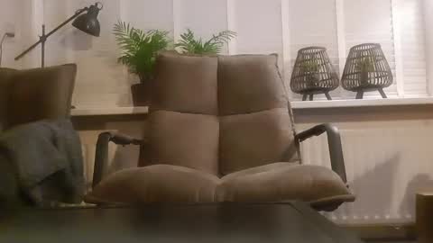 Snapshot of sneakerboy444 chatting on 6, 12, 2024 sneakerboy444 online show from 6, 12, 2024