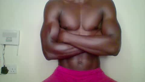 Snapshot of sneaky_link2 chatting on 28, 2, 2025 papi online show from 28, 2, 2025