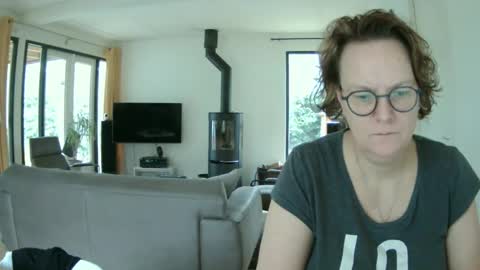 Snoeske and Woodwurm online show from 11, 2, 2025