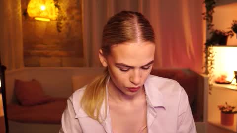 Snapshot of snowbarbieee chatting on 9, 9, 2025 Hanna online show from 9, 9, 2025
