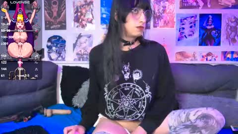 Snapshot of snowblack_ chatting on 11, 9, 2025 Snow and Bubble online show from 11, 9, 2025