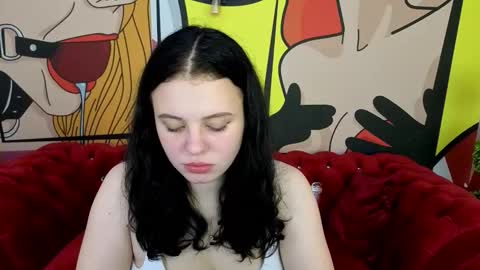 snowwhite_bella online show from 10, 11, 2025