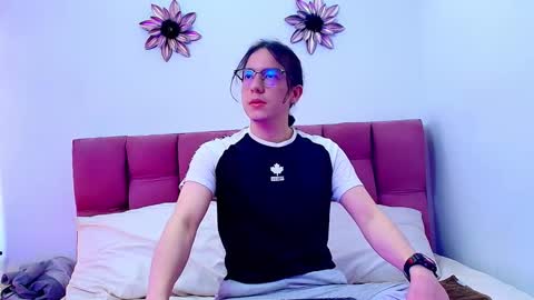 Snapshot of snowyx_ chatting on 24, 9, 2025 Snowyx online show from 24, 9, 2025