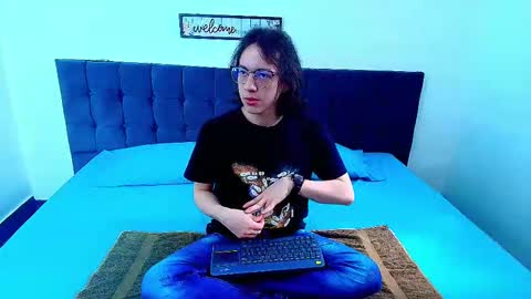 Snapshot of snowyx_ chatting on 26, 9, 2025 Snowyx online show from 26, 9, 2025