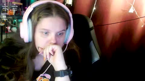 Snapshot of so_cute777 chatting on 28, 10, 2025 so cute777 online show from 28, 10, 2025