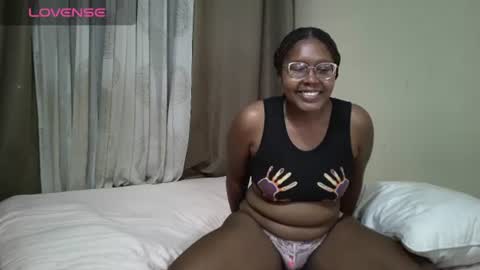 Layla - The Soaking Slut online show from 27, 7, 2026