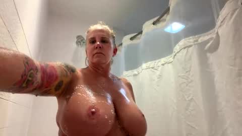 Snapshot of soaknwet14 chatting on 3, 11, 2025 soaknwet14 online show from 3, 11, 2025